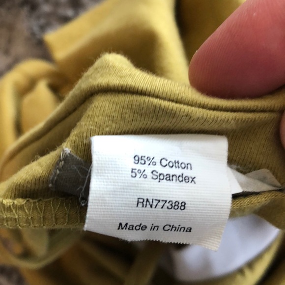 Yoga top J.Crew - great condition - Picture 4 of 4